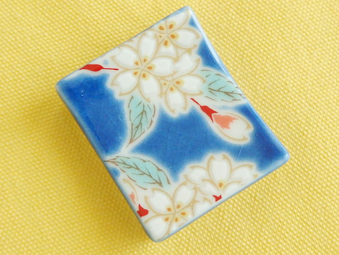 (欠品中 入荷未定)九谷焼 色絵はしおきこれくしょん 桜