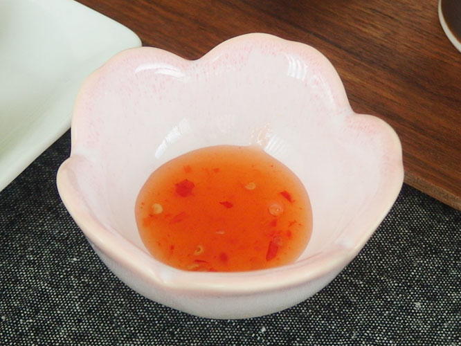 (欠品中6月下旬頃入荷予定)桜ピンク　花小鉢　日本製
