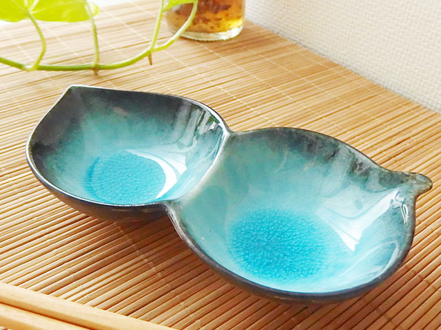☆二種盛前菜皿　薬味皿　そらまめソラマメ　クールブルー 流泉ブルー